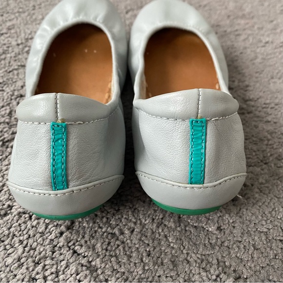 Tieks size 7 cool grey - Picture 5 of 7